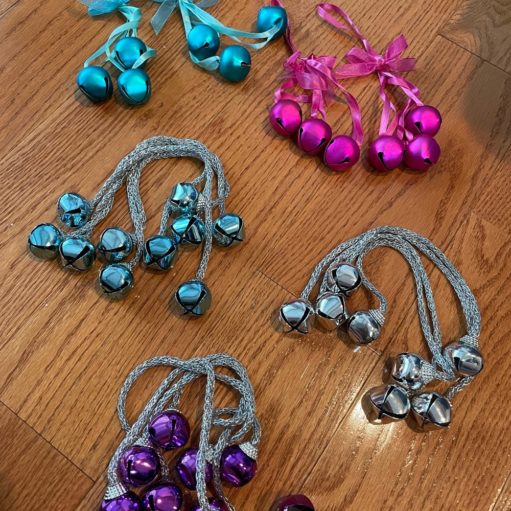 🎄 Metallic Jingle Bell Ornament Set – Blue, Pink, Purple & Silver Holiday Decor